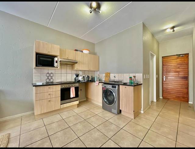 2 BEDROOM PROPERTY TO RENT IN FERNDALE
